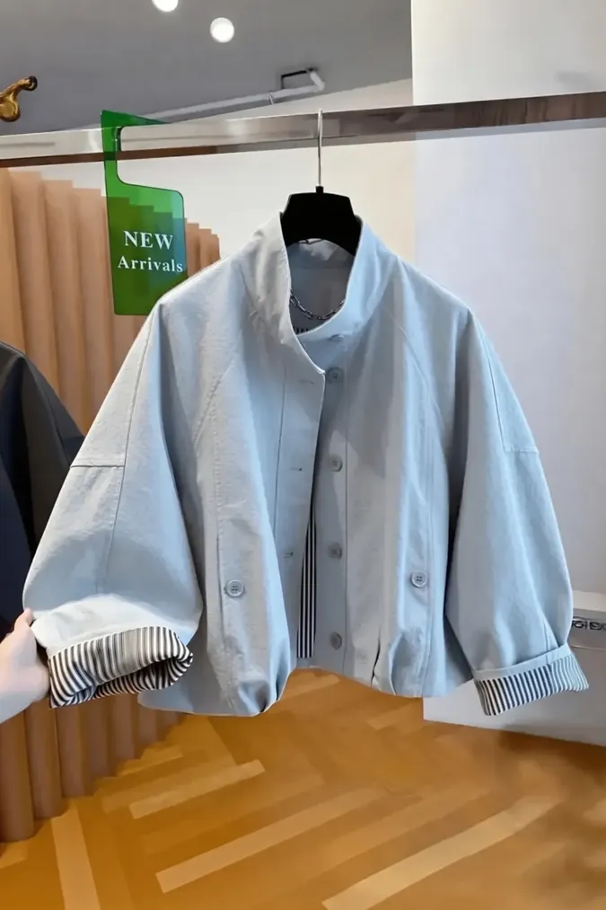 Light Blue Buttoned Jacket - Image 1